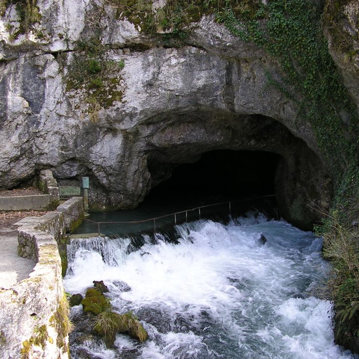 Intermittierende Quelle von Fontestorbes