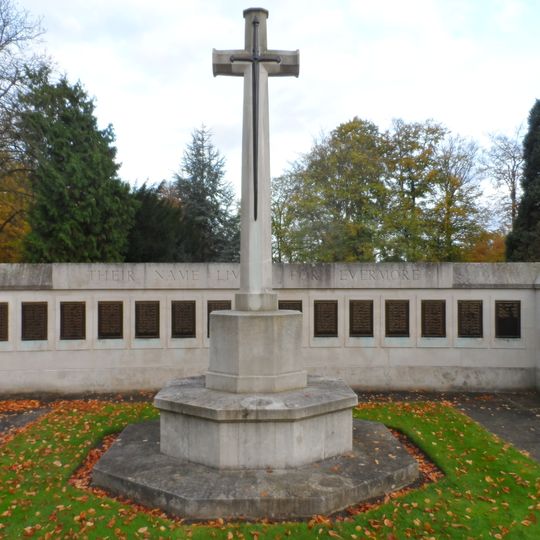 Epsom Cemetery Cross of Sacrifice, Epsom