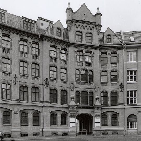 Fabrikgebäude Franz-Flemming-Straße 43