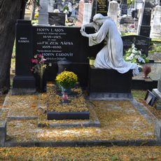 Cintorín ev. a. v. , náhrobník so sochou