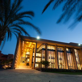 AUC Libraries and Learning Technologies