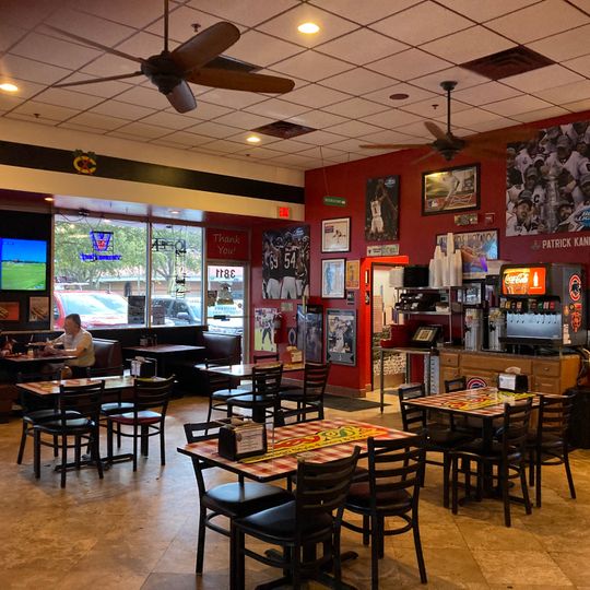 Joey D's Chicago Style Eatery & Pizzeria