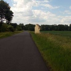 Kaplička severovýchodně od Kryr