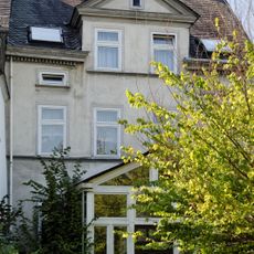 Konrad-Adenauer-Promenade 2