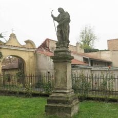 Socha svatého Rocha u kostela Všech svatých v Libochovicích