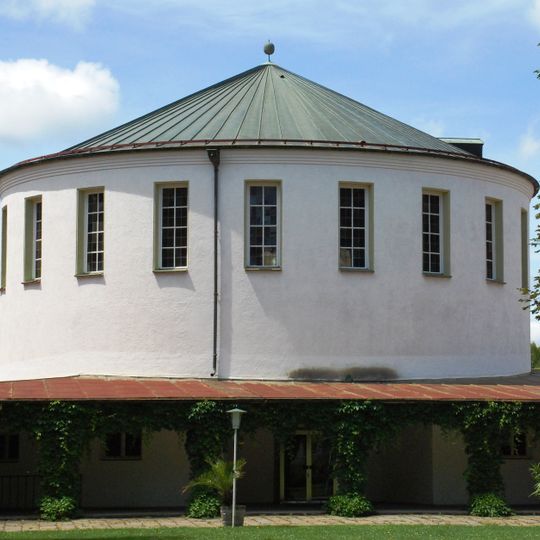 Trink- und Wandelhalle
