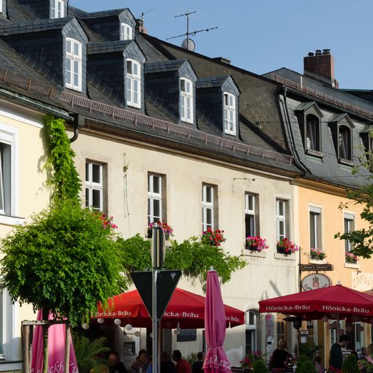 Wohnhaus mit Gaststätte