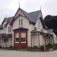 Te Rau Kahikatea