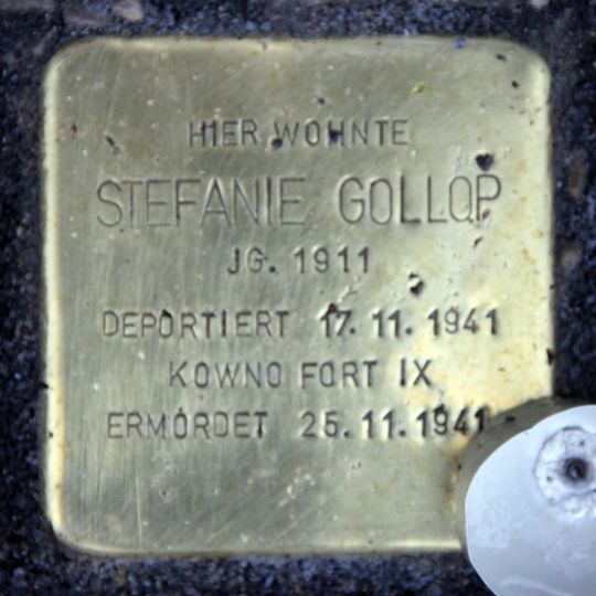 Stolperstein en memoria de Stefanie Gollop