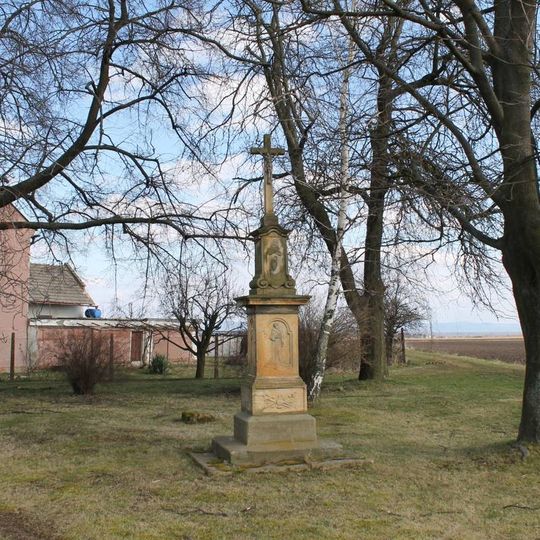 Kříž v Myslechovicích na východním okraji