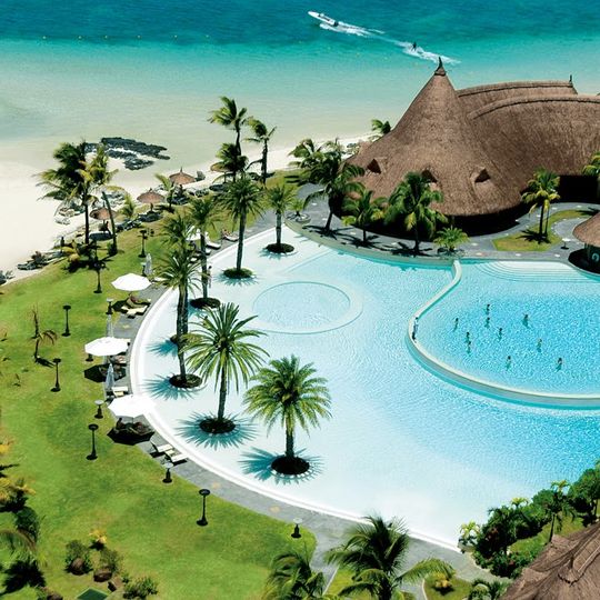 LUX* Belle Mare Resort & Villas