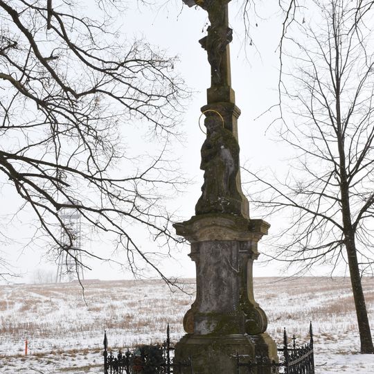 Kříž jihozápadně nad Horní Čermnou