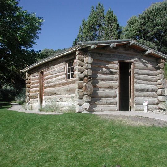 Rhodes Cabin