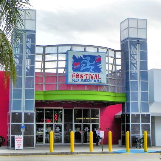 Festival Flea Market Mall