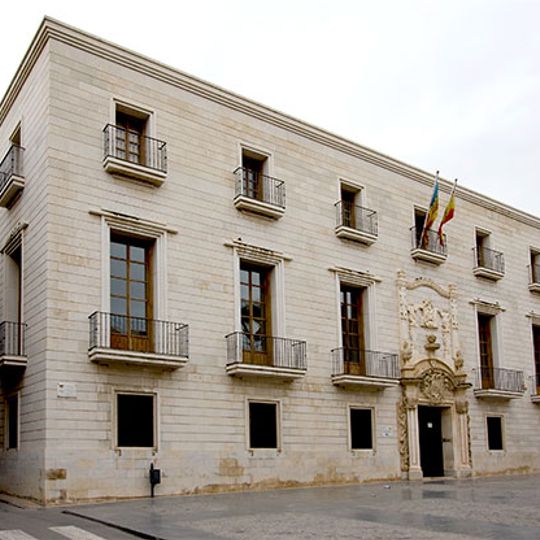 Biblioteca "Fernando de Loaces"