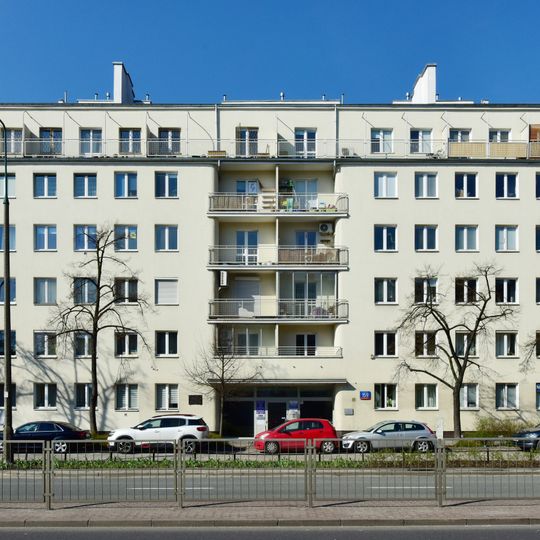 Dom przy alei Niepodległości 159