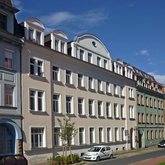 Mietshaus in geschlossener Bebauung Dr.-Wilhelm-Külz-Straße 6