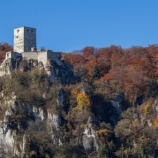 Schloßberg in Wellheim mit Felsentor