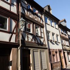 Wohn- und Geschäftshaus