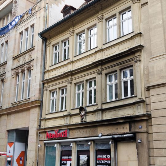 Ehemalige Bäckerei, heute Wohn- und Geschäftshaus