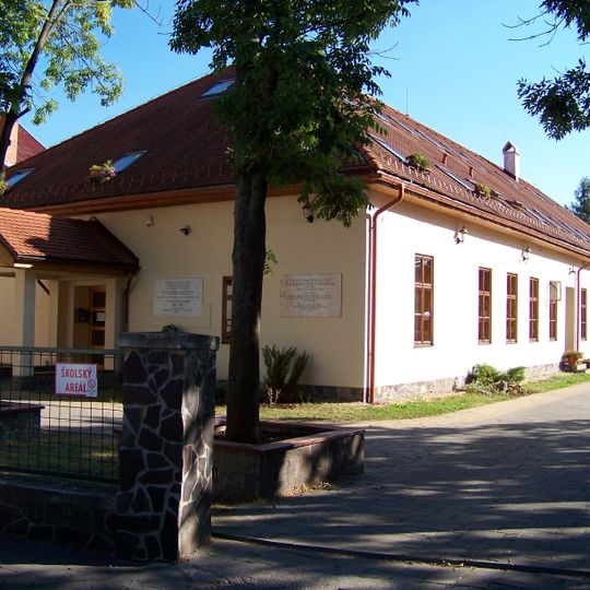 1. slov. patronát. gymnázium, gymnázium pamätné