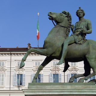 Equestrian statue of Pollux