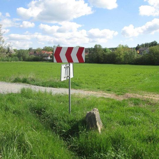 Kříž jižně od Nekmíře