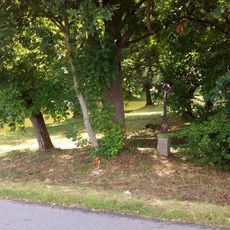 Kříž severovýchodně od Pacova