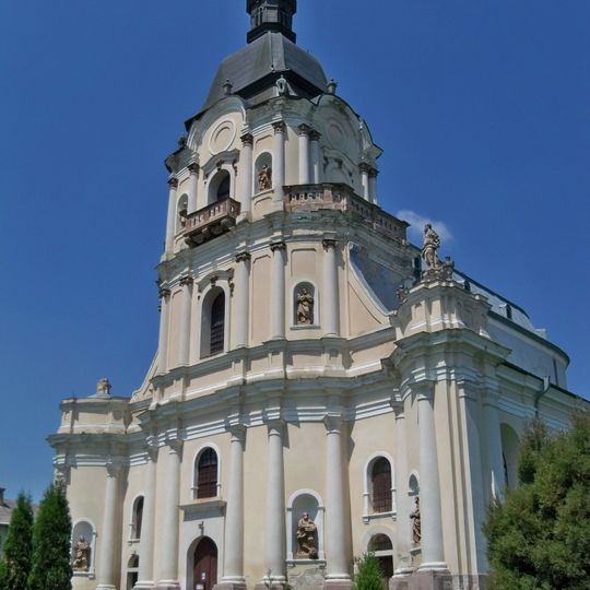 Holy Trinity church in Mykulyntsi