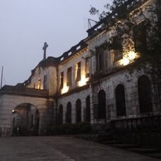 Dominican Hill Retreat House