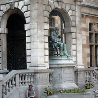 Statue d'Hendrik Conscience