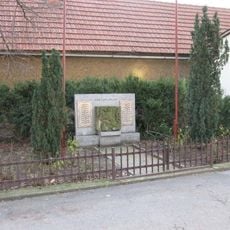 Pomník padlým ve Vraňanech