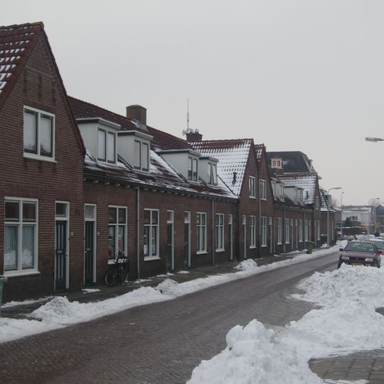 Beter Wonen, zes arbeiderswoningen