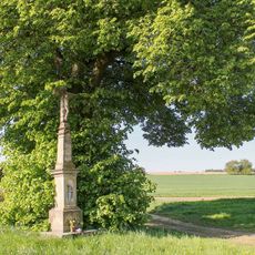 Kříž v Jestřebí na okraji obce