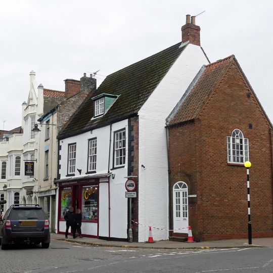 4 and 6, Mercer Rowa