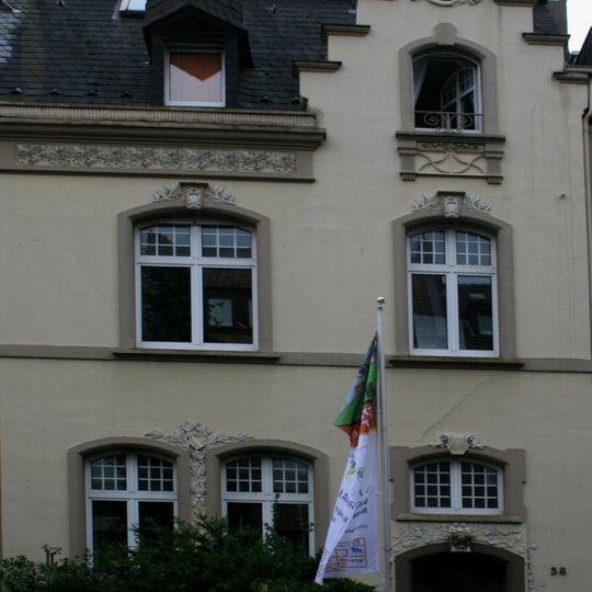 Wilhelm-Strauß-Straße 38