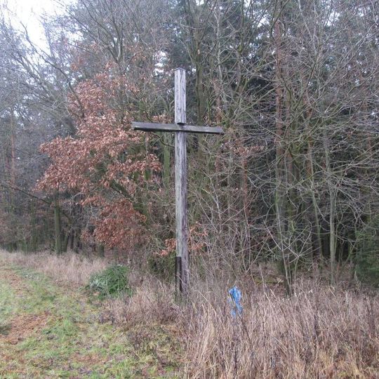 Kříž severozápadně od Babiny u lesa