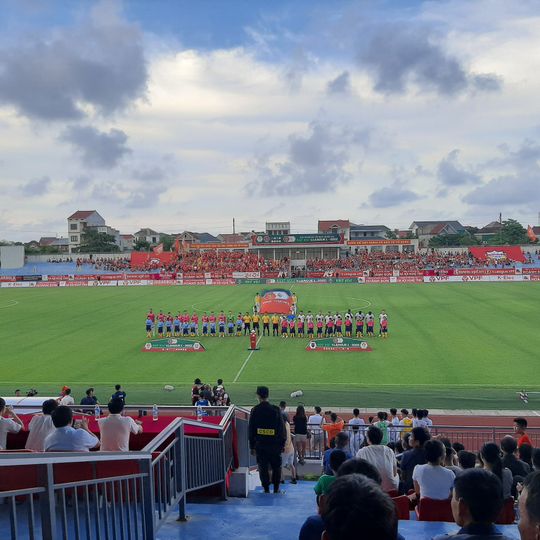 Hà Tĩnh Stadium