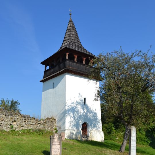 Evanjelický kostol s areálom, múr ohradný