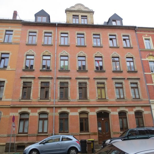 Mietshaus in geschlossener Bebauung Fritz-Matschke-Straße 8