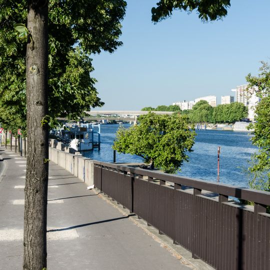 Quai du Docteur-Dervaux