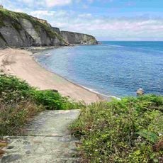 Serín and La Cagonera Beach