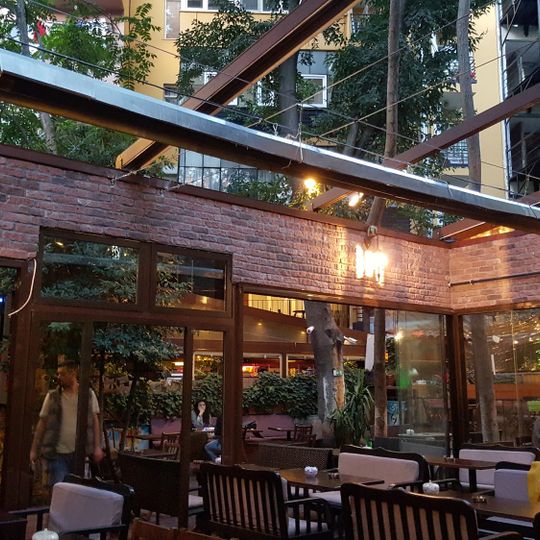 Küp Saklı Bahçe Kadıköy