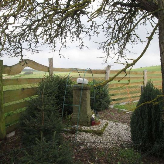 Kříž západně od Jezerců