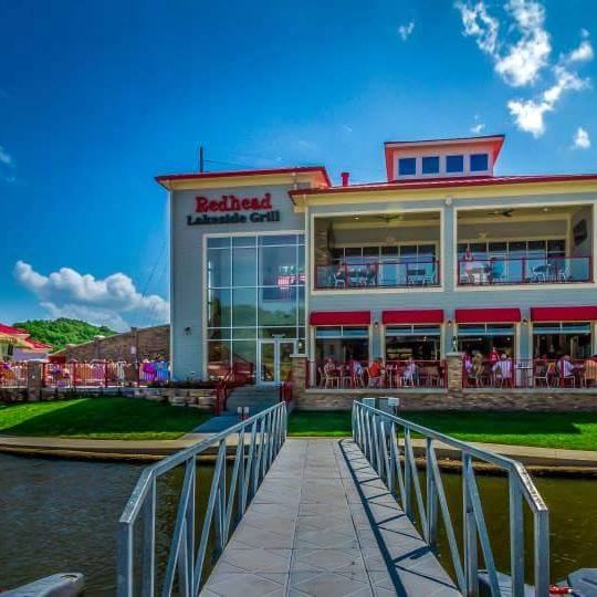 Redhead Lakeside Grill and Yacht Club