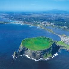 城山日出峰