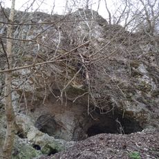Sárkány-lyuk-völgyi Cave