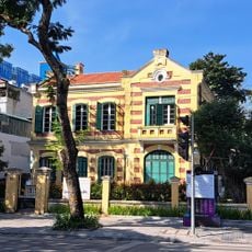 Biệt thự 49 Trần Hưng Đạo