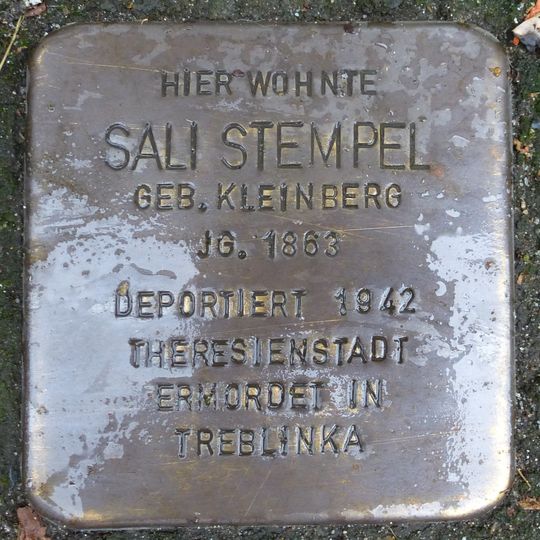 Stolperstein en memoria de Sali Stempel