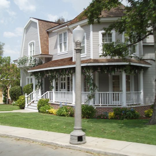 Munster Mansion